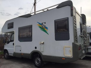 Mansardato Knaus Traveller 595